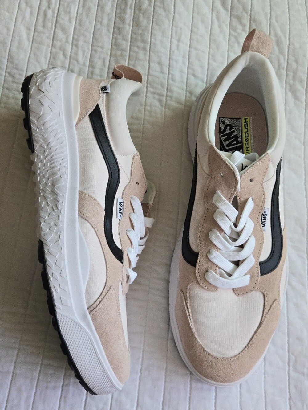 Vans Ultrange Neo Vr3 Men Size 11.5 Light Pink And White Lightweight 062026
